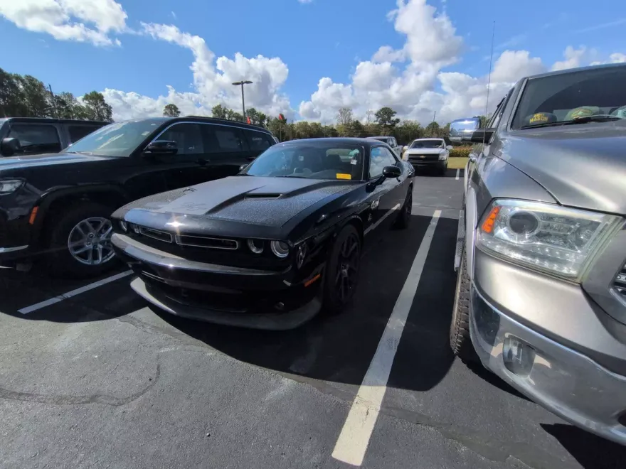 2016 Dodge Challenger R/T Scat Pack photo 1