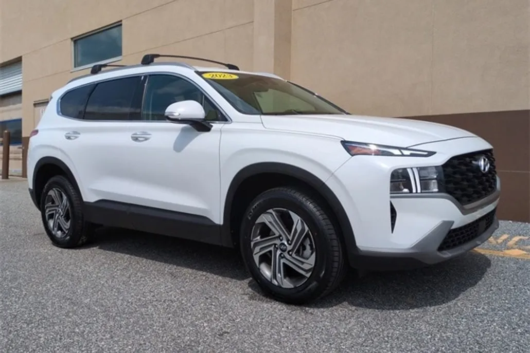 2023 Hyundai Santa Fe SEL photo 1