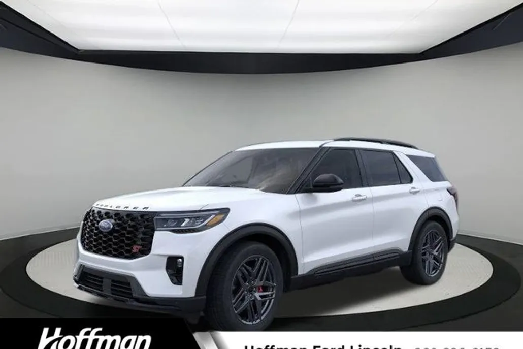 2025 Ford Explorer ST photo 1