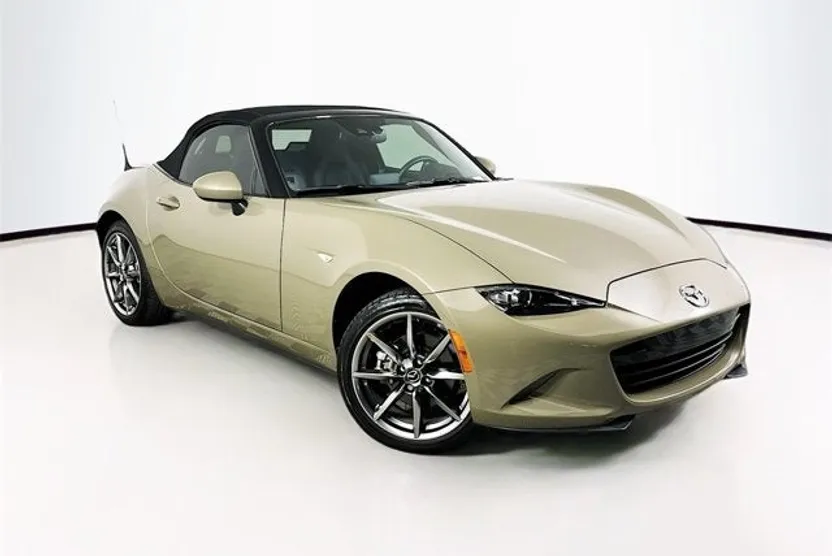 2023 Mazda MX-5 Miata Miata Grand Touring photo 1