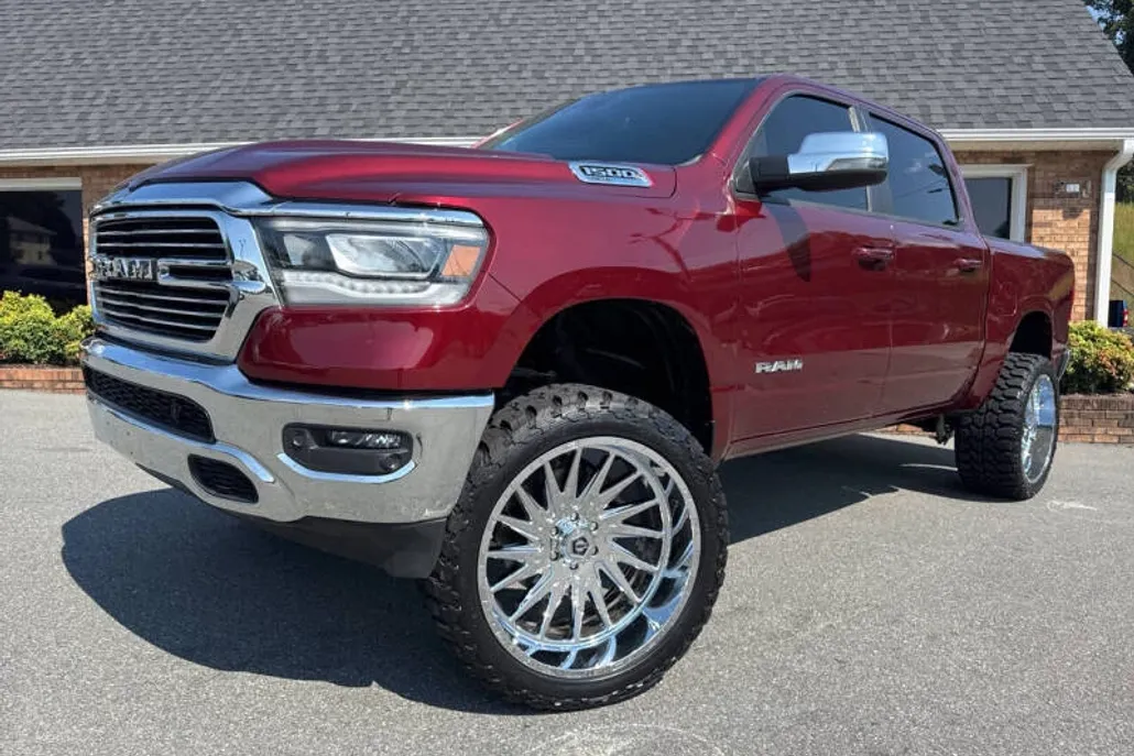 2023 Ram 1500 Laramie photo 1