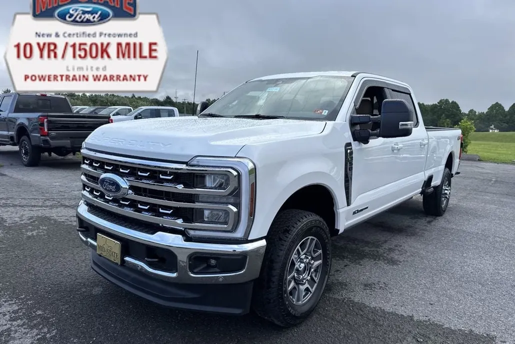 2025 Ford F-350 Lariat photo 1