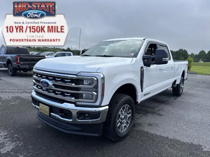 2025 Ford F-350 Lariat photo 1