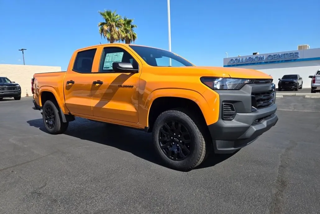 2026 Chevrolet Colorado Work Truck photo 1