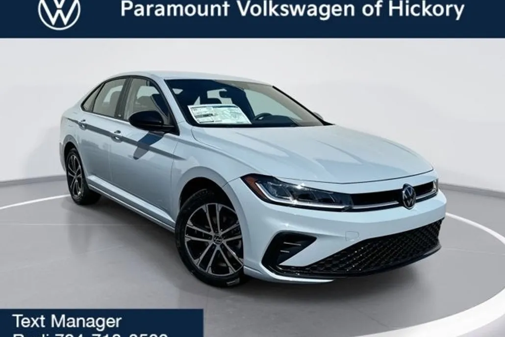 2025 Volkswagen Jetta Sport photo 1
