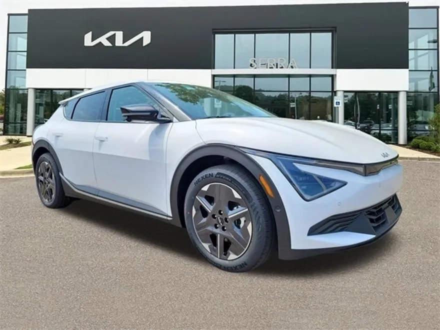 2025 Kia EV6 Light photo 1