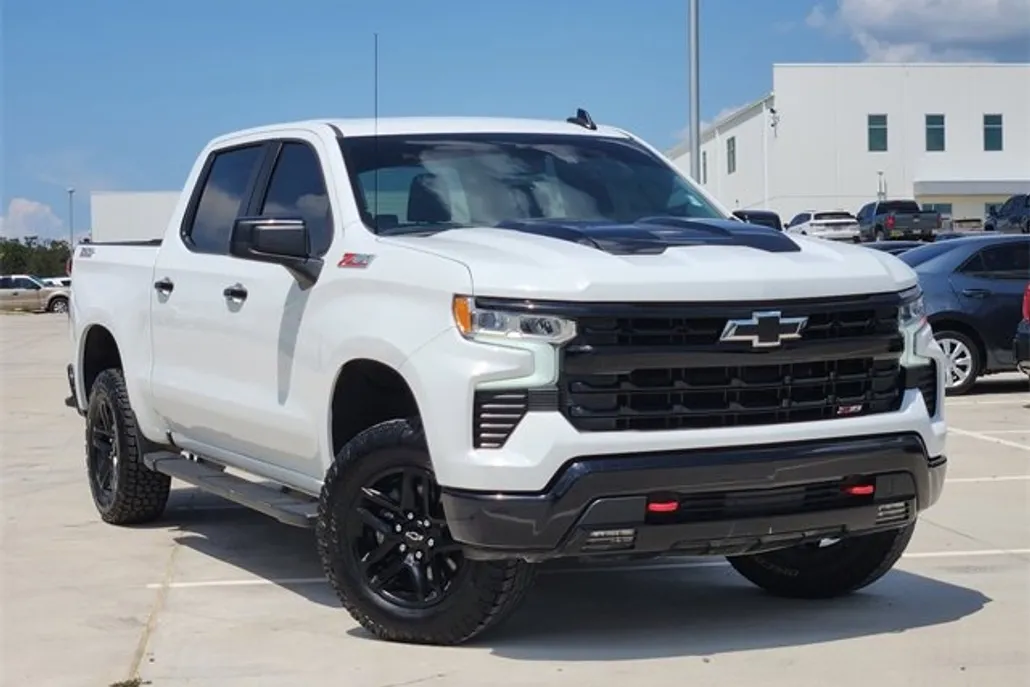 2023 Chevrolet Silverado 1500 LT Trail Boss photo 1