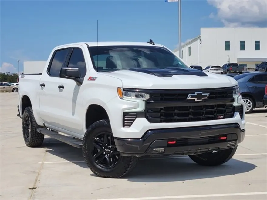 2023 Chevrolet Silverado 1500 LT Trail Boss photo 1