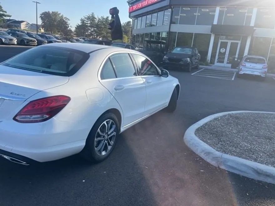 2016 Mercedes Benz C 300 Sedan photo 1