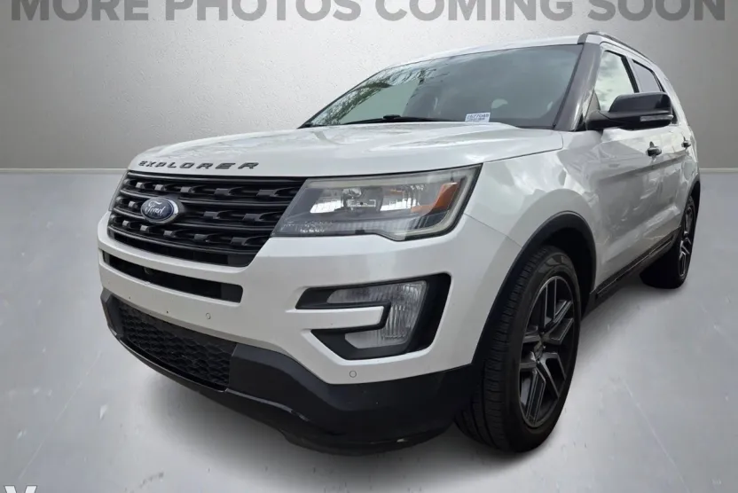 2017 Ford Explorer Sport photo 1