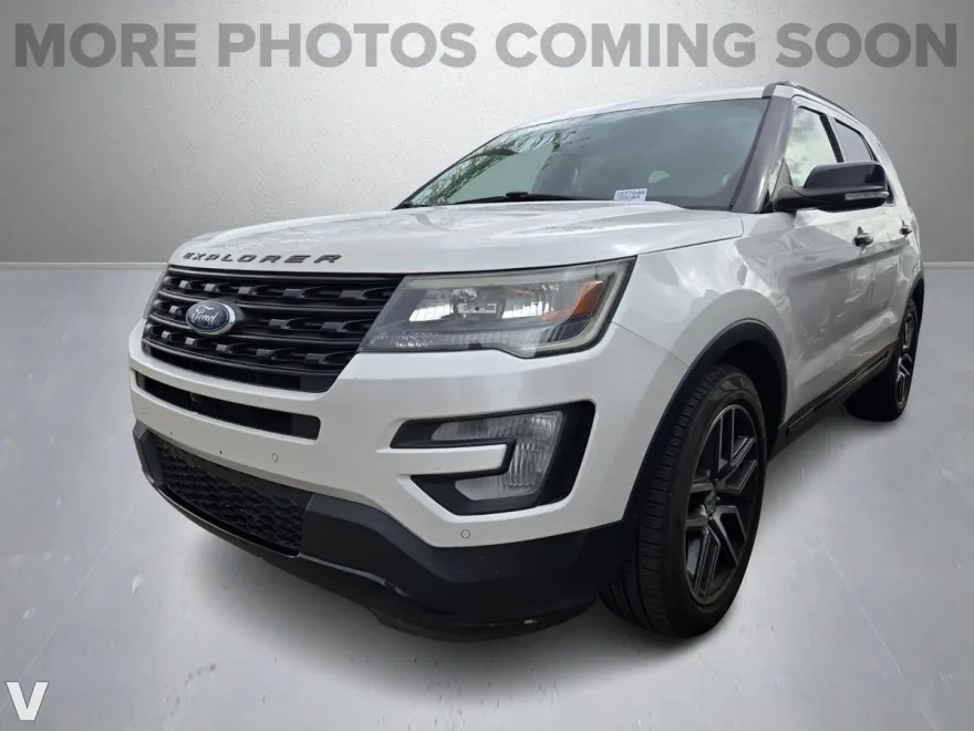 2017 Ford Explorer Sport photo 1