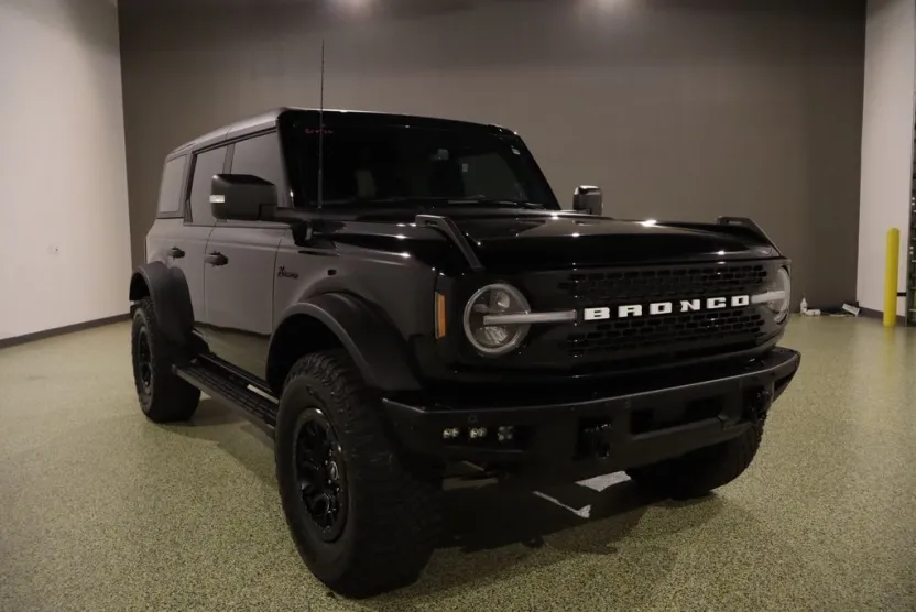 2024 Ford Bronco Wildtrak photo 1