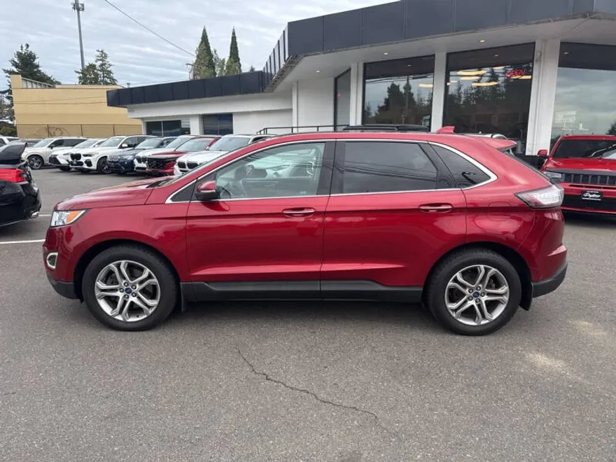 2015 Ford Edge Titanium photo 1