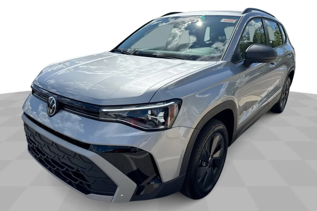 2025 Volkswagen Taos S photo 1