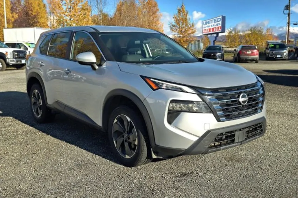 2024 Nissan Rogue SV photo 1