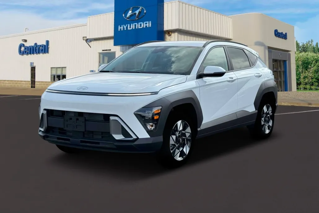 2025 Hyundai Kona SEL photo 1