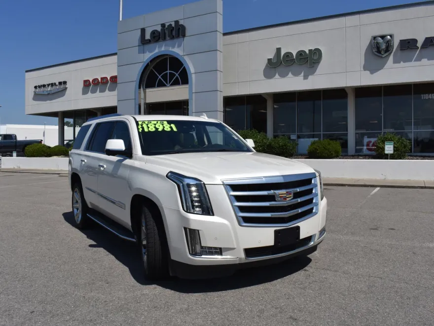 2015 Cadillac Escalade Luxury photo 1