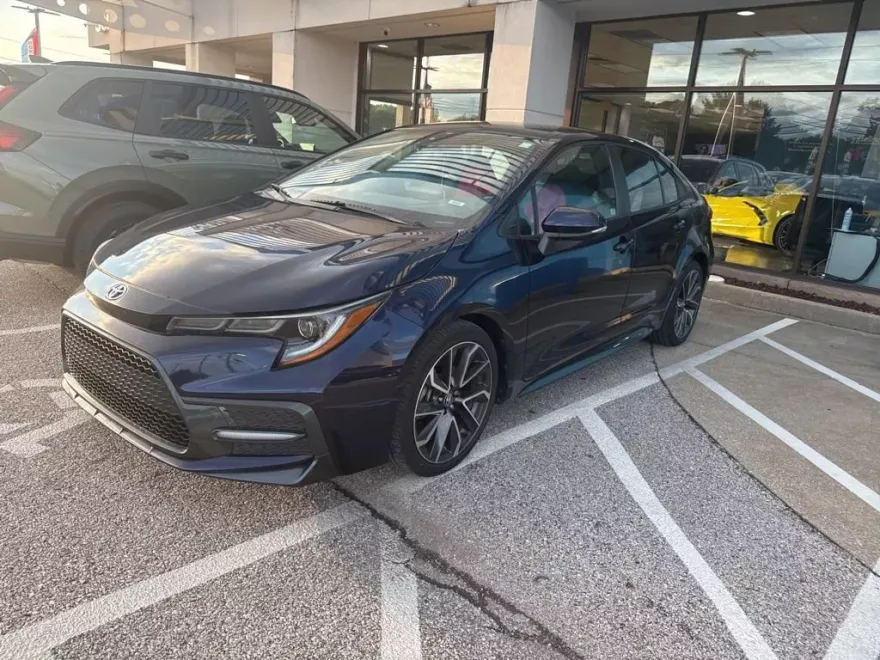 2020 Toyota Corolla SE photo 1