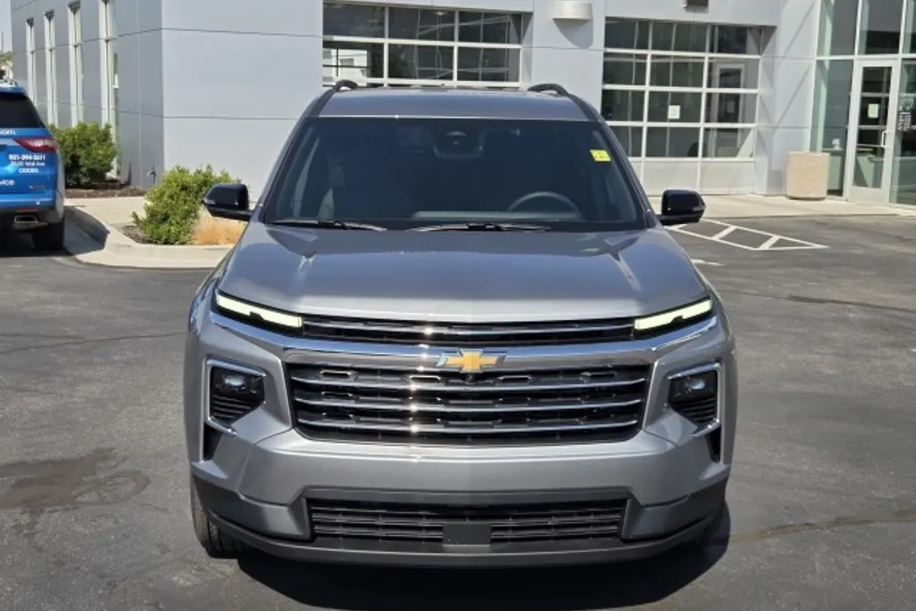 2026 Chevrolet Traverse photo 1