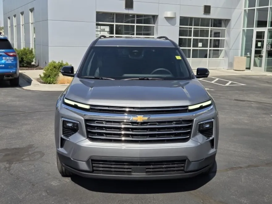 2026 Chevrolet Traverse photo 1