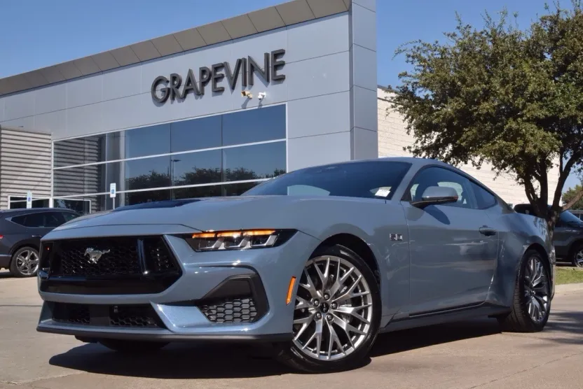 2024 Ford Mustang GT Premium photo 1