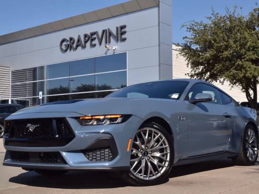 2024 Ford Mustang GT Premium photo 1
