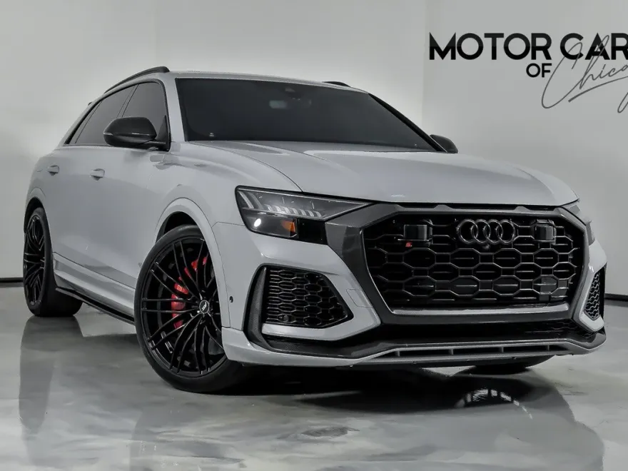 2023 Audi RS Q8 photo 1