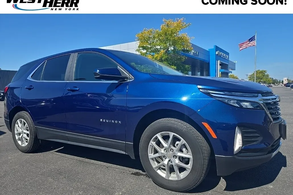 2022 Chevrolet Equinox LT photo 1