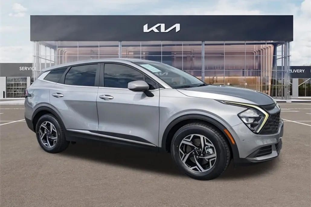 2023 Kia Sportage LX photo 1
