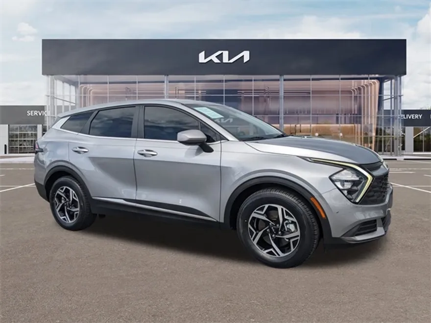 2023 Kia Sportage LX photo 1