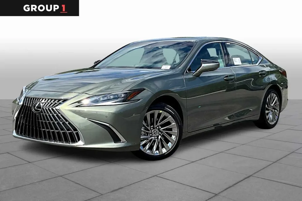 2025 Lexus ES 300h Luxury photo 1