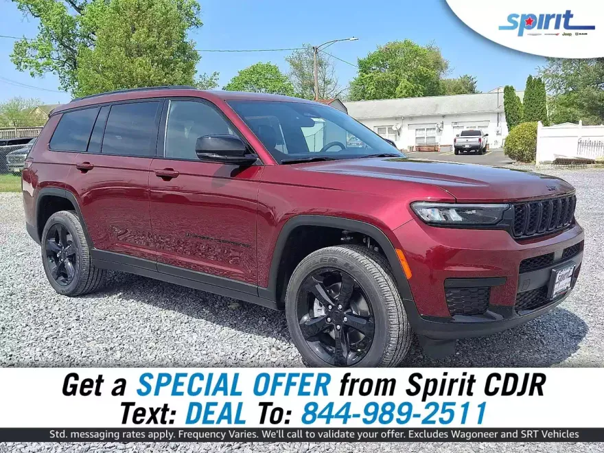 2025 Jeep Grand Cherokee Altitude photo 1
