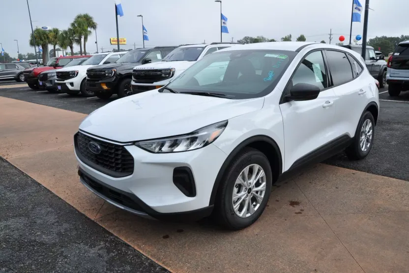 2026 Ford Escape Active photo 1