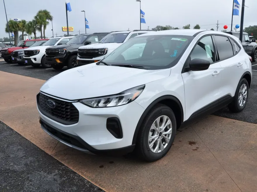 2026 Ford Escape Active photo 1