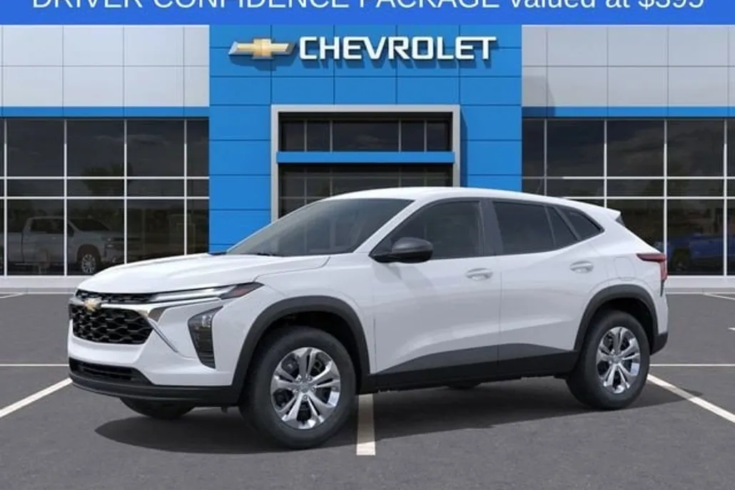 2026 Chevrolet Trax LS photo 1