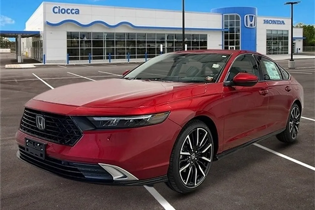 2025 Honda Accord Hybrid Touring photo 1