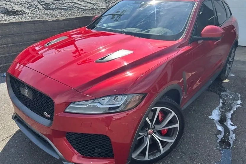 2020 Jaguar F-PACE SVR photo 1