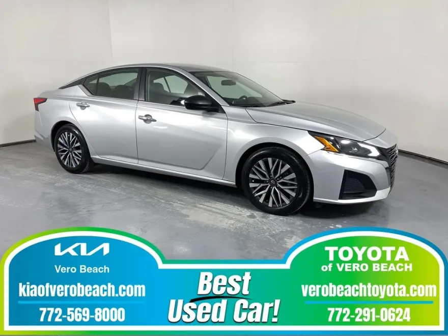 2024 Nissan Altima 2.5 SV photo 1