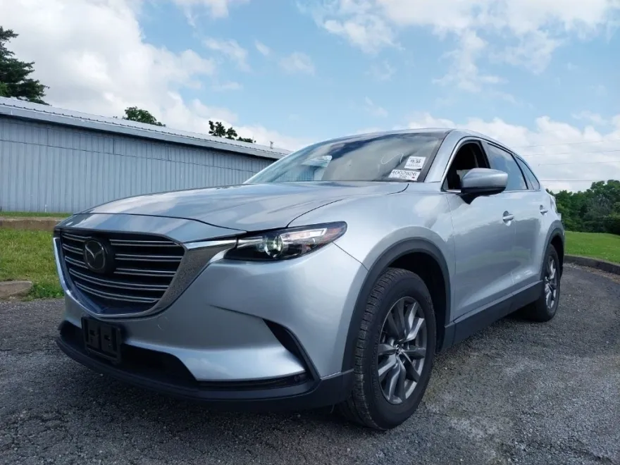 2023 Mazda CX-9 Touring photo 1