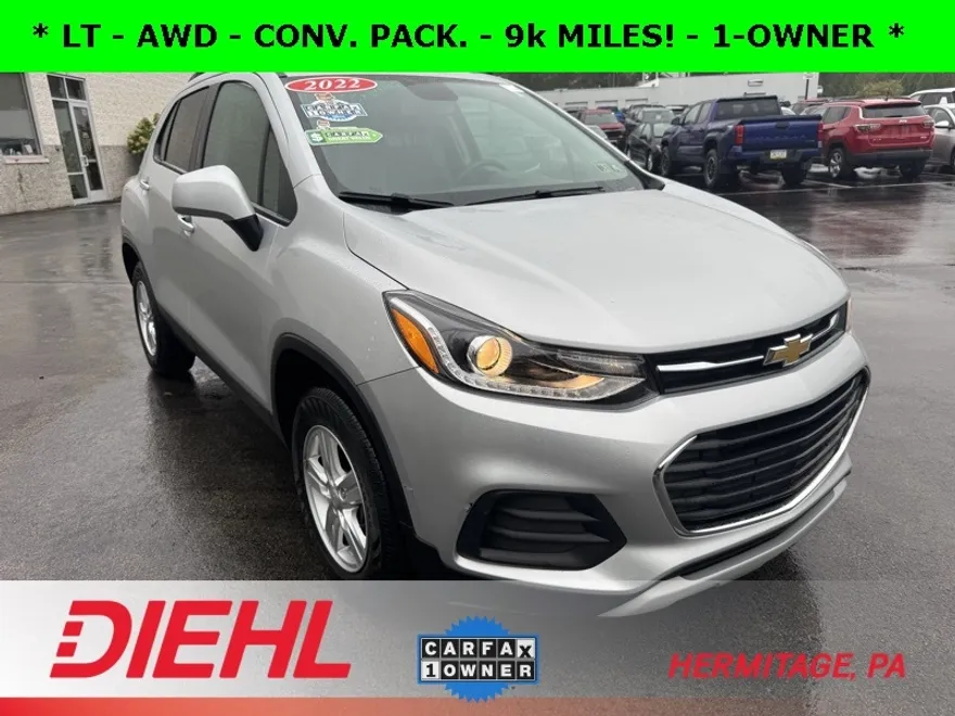 2022 Chevrolet Trax LT photo 1