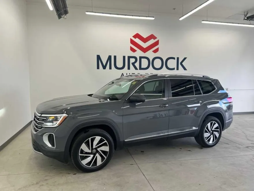 2025 Volkswagen Atlas SEL photo 1