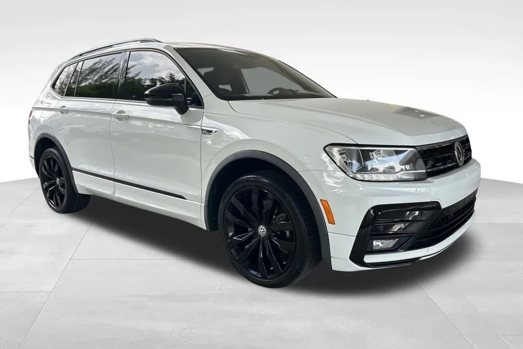 2020 Volkswagen Tiguan SE R-Line Black photo 1