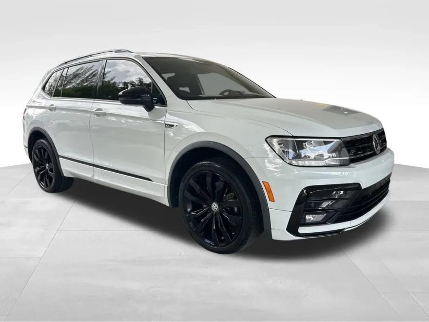2020 Volkswagen Tiguan SE R-Line Black photo 1