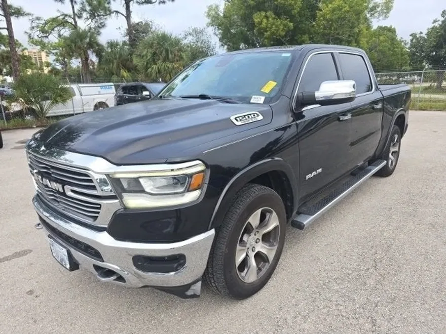 2019 Ram 1500 Laramie photo 1