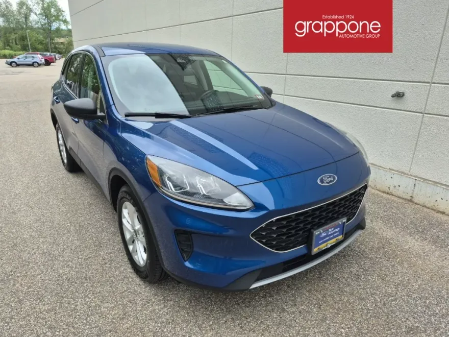 2022 Ford Escape SE photo 1