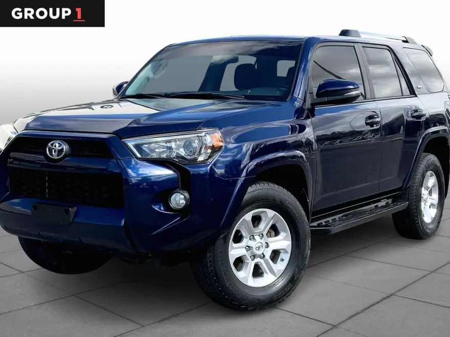 2019 Toyota 4Runner SR5 photo 1