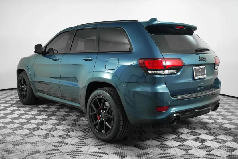 2021 Jeep Grand Cherokee SRT8 photo 1