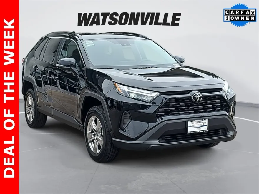 2023 Toyota RAV4 XLE photo 1