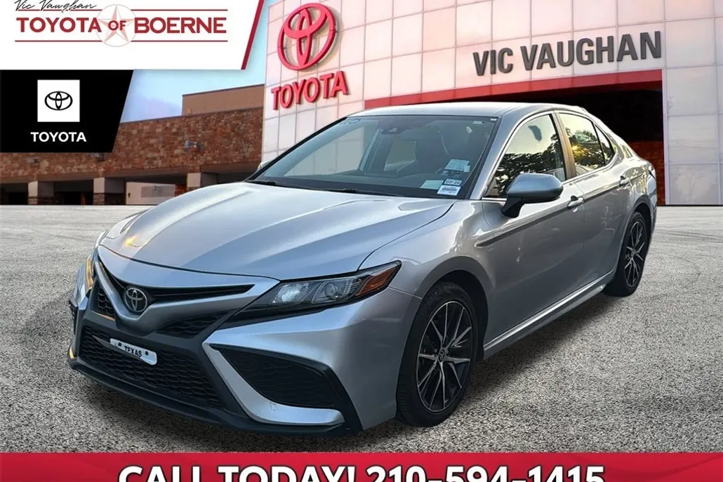 2024 Toyota Camry SE photo 1