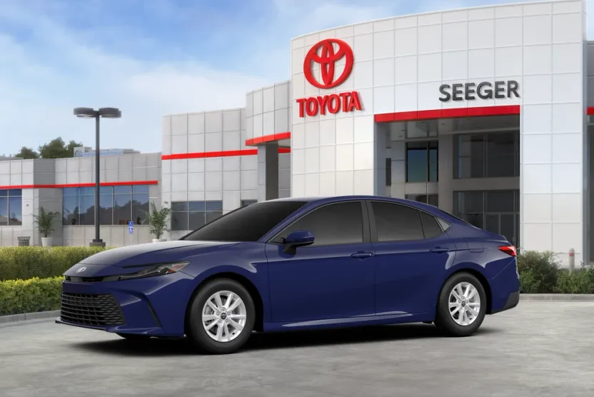 2026 Toyota Camry LE photo 1